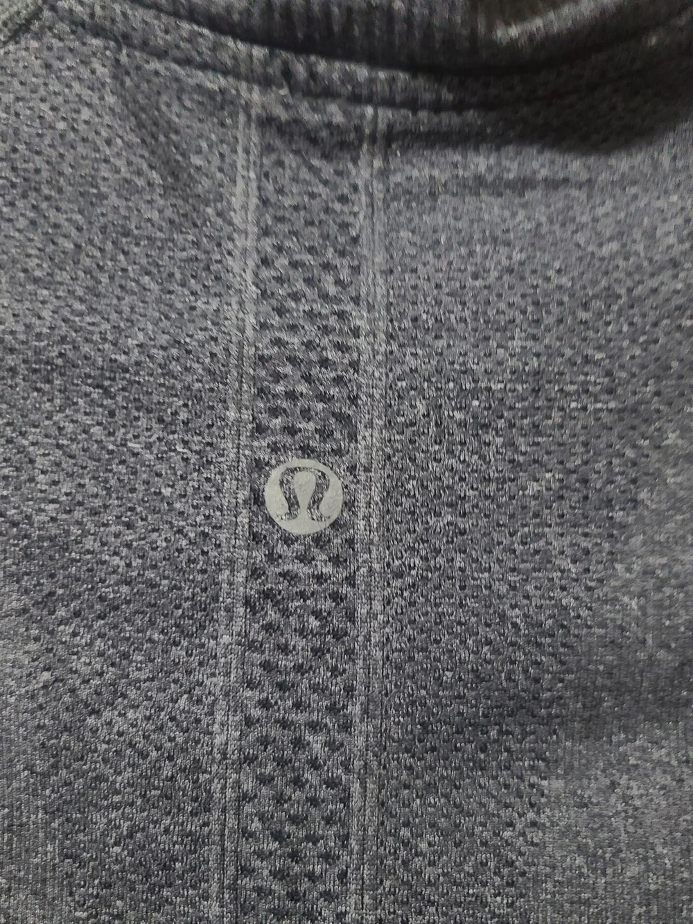 Lululemon Quarter-Zip Performance Long-Sleeve - Picture 4 of 6
